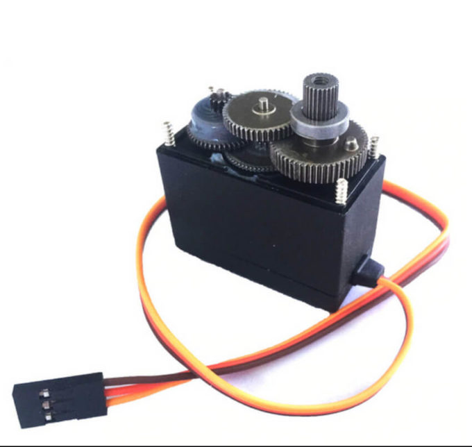 Servo Motor MG995 180º 11kgf/cm Alto Torque - Engrenagens Metálicas