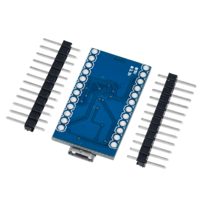 A Placa Pro Micro Arduino - ATmega32U4 possui o tamanho reduzido e utiliza o microcontrolador ATmega32U4, mesmo chip presente na placa compatível com Arduino, Leonardo R3.
